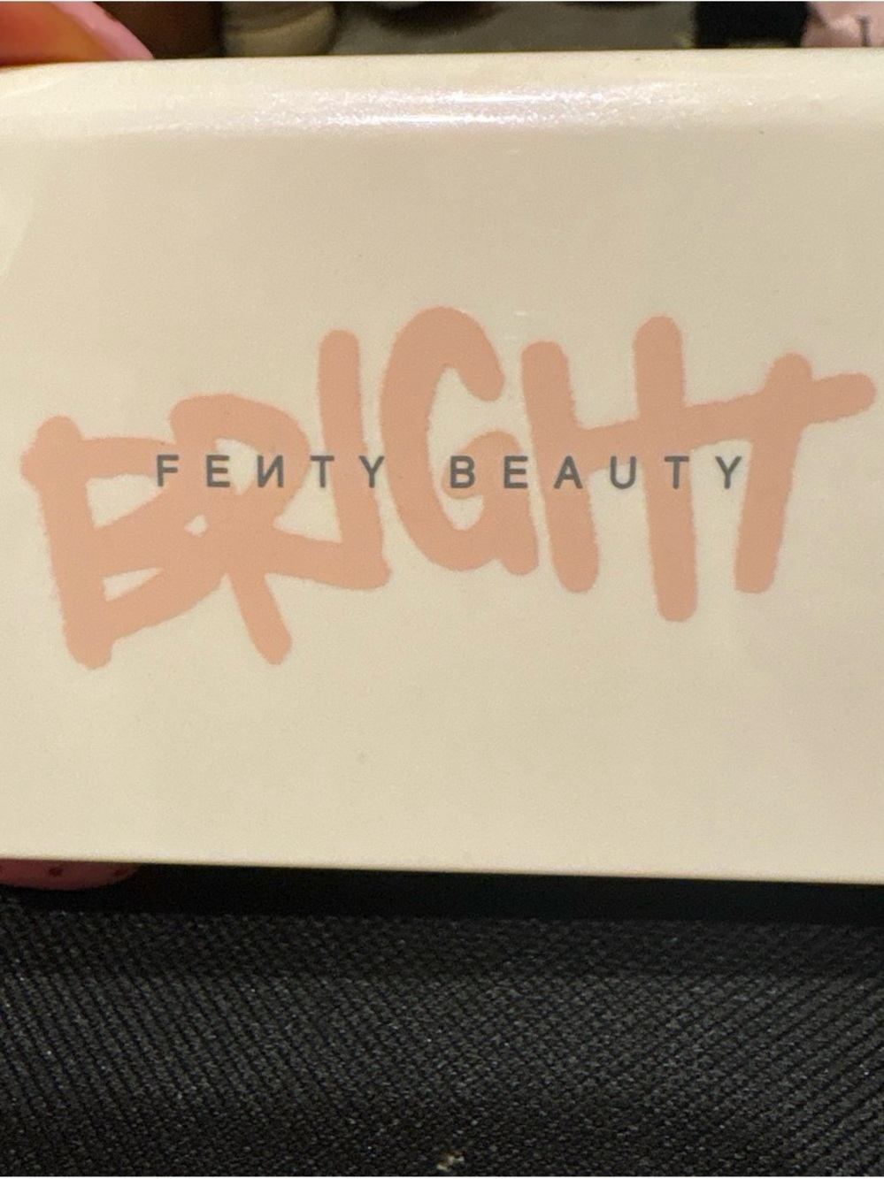 Fenty Beauty Bright Highlighter Palette - Peach Pink Glow